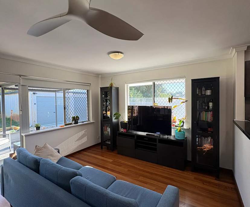 Furnished room in a share house