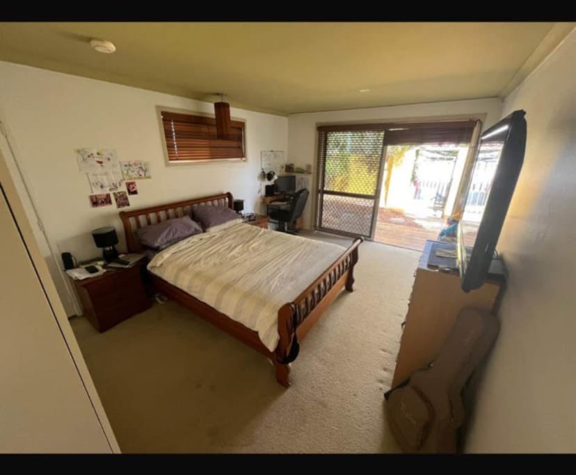 Furnished room in a share house
