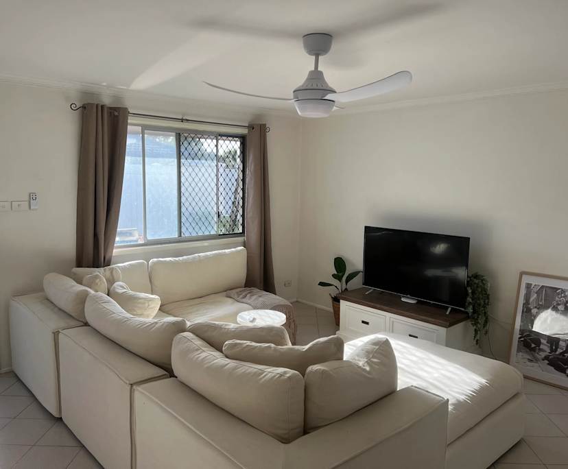 Unfurnished room in a share house