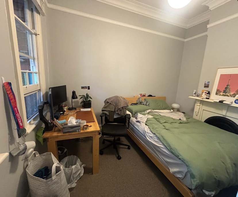 Unfurnished room in a share house