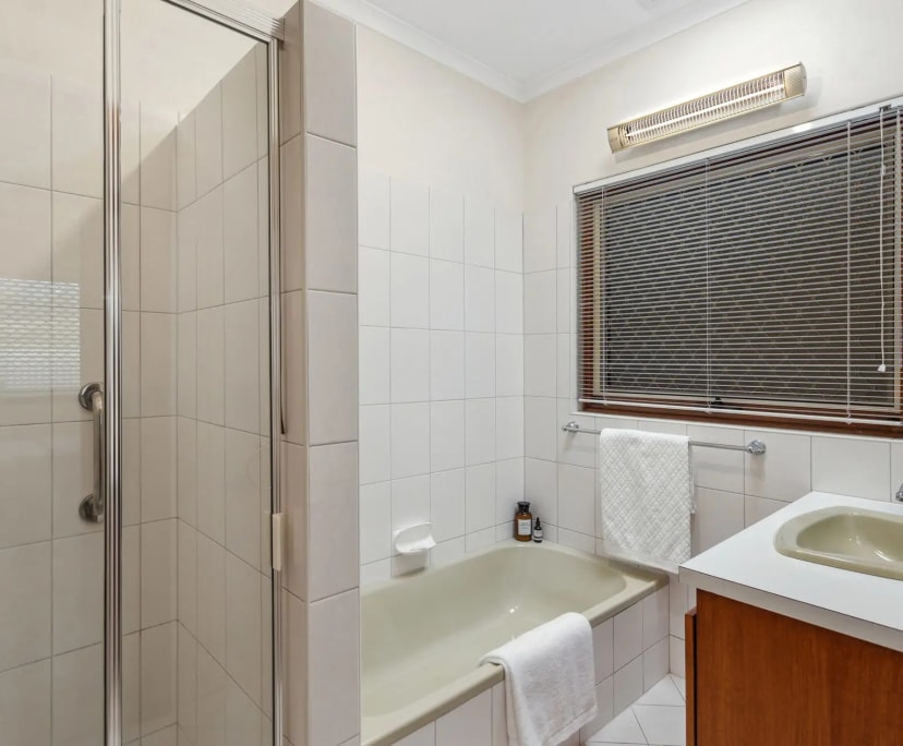 $300-330, Student-accommodation, 2 rooms, Glenelg North SA 5045, Glenelg North SA 5045