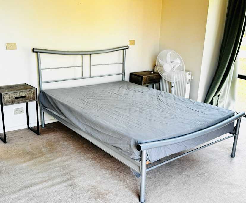 Furnished room with ensuite in a share house