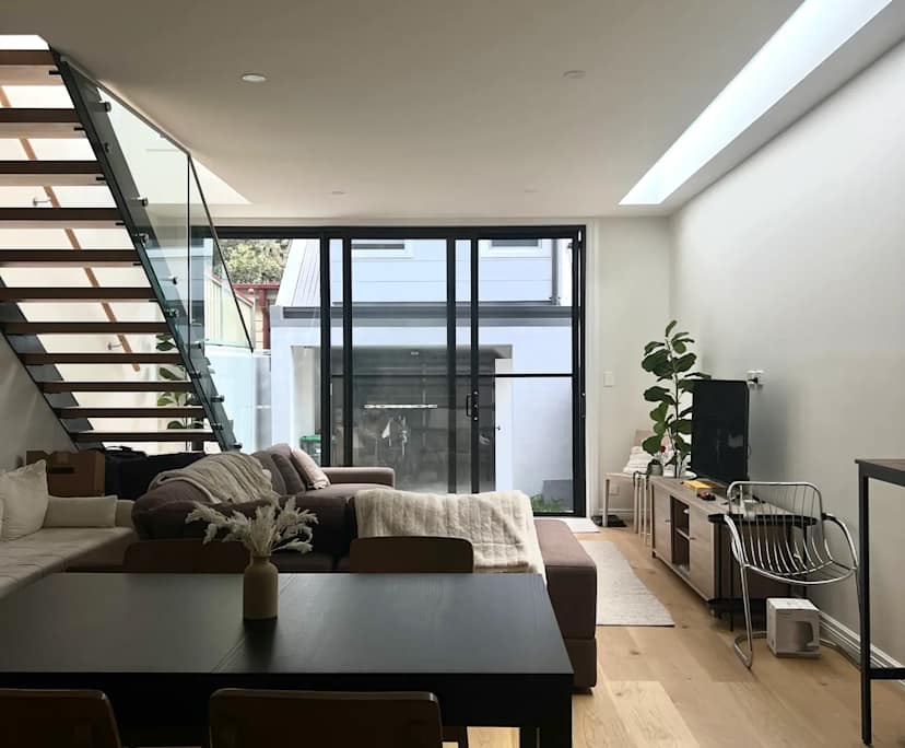 Room with ensuite in a share house