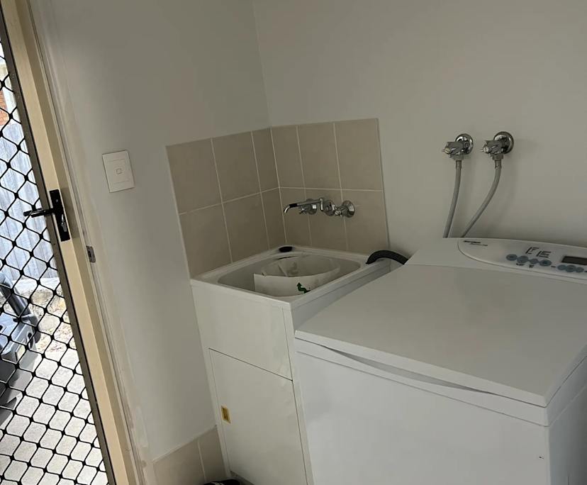 $250, Share-house, 3 bathrooms, Gatton QLD 4343