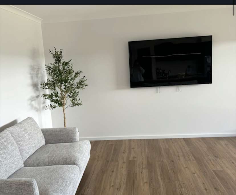 Unfurnished room in a share house