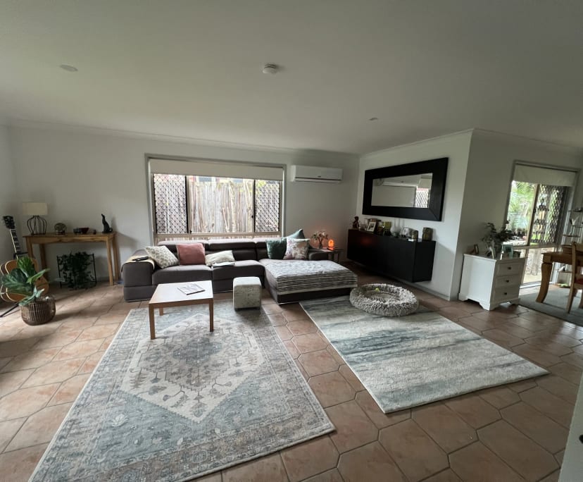 $350, Share-house, 3 bathrooms, Springfield QLD 4300