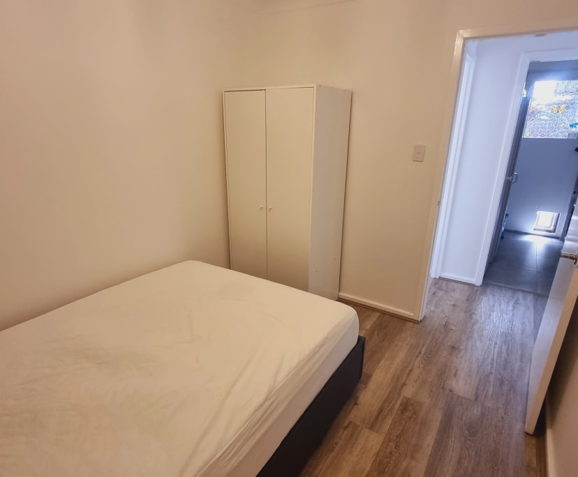 Room for Rent in Craigie, Perth 350, Furnished, S...