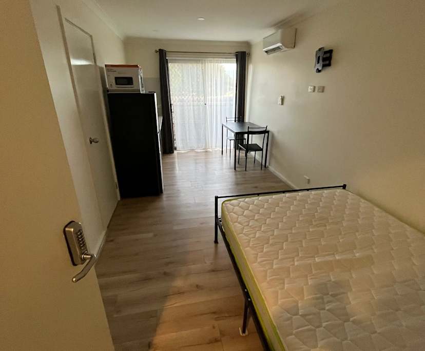 Furnished room with own bathroom