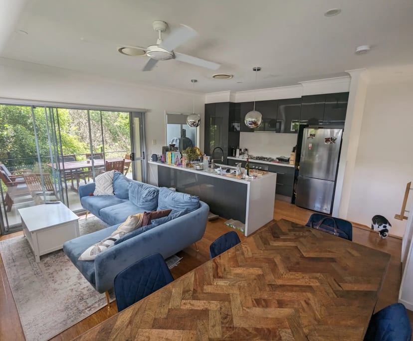 Room for Rent in Norman Park, Brisbane 300, Furni...