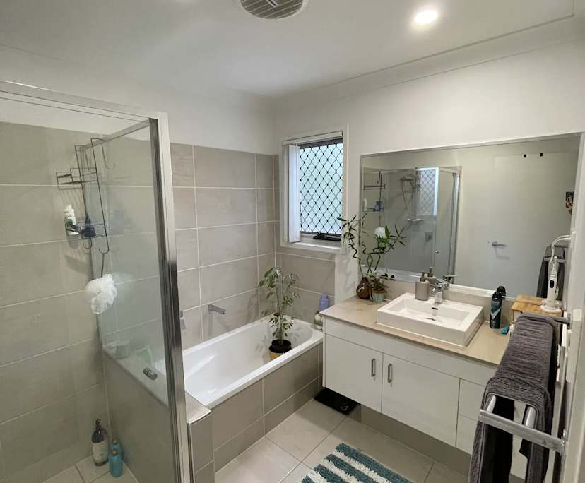 $380, Share-house, 3 bathrooms, Nudgee QLD 4014