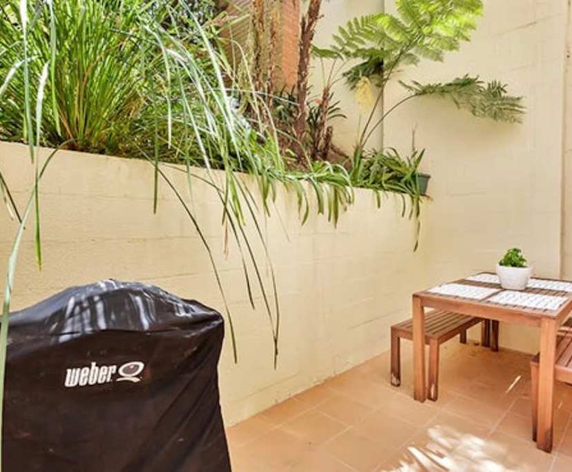 Unfurnished room with own bathroom