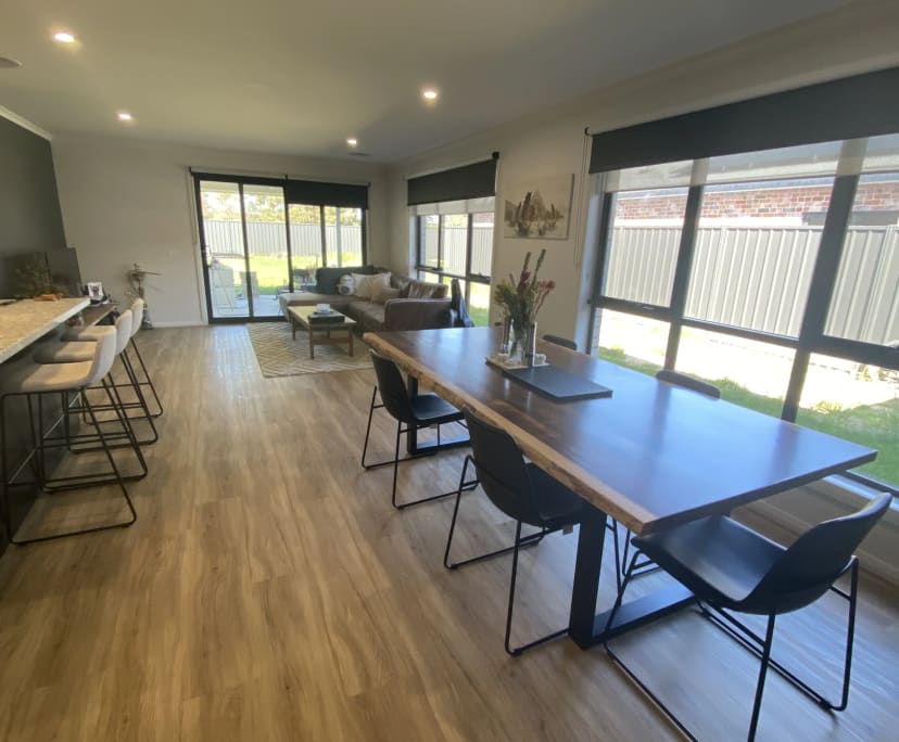 Room in a share house