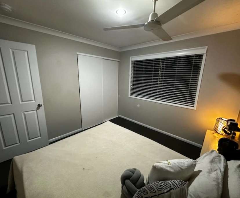 Unfurnished room in a share house