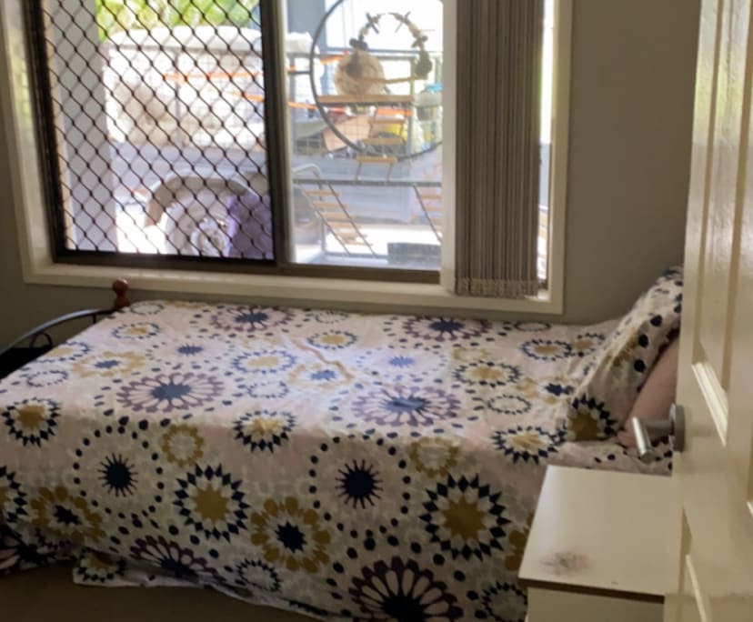Unfurnished room in a share house