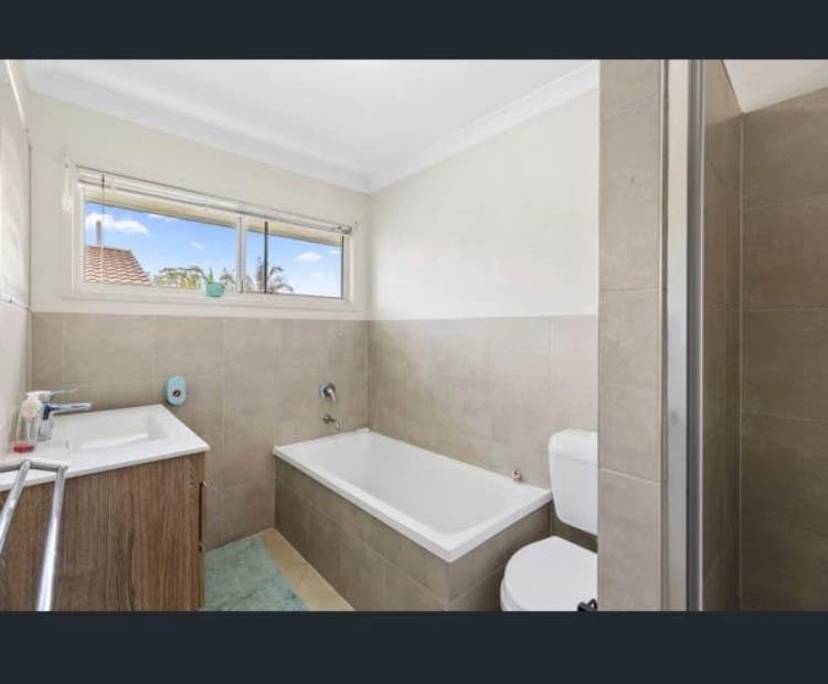 Unfurnished room in a share house