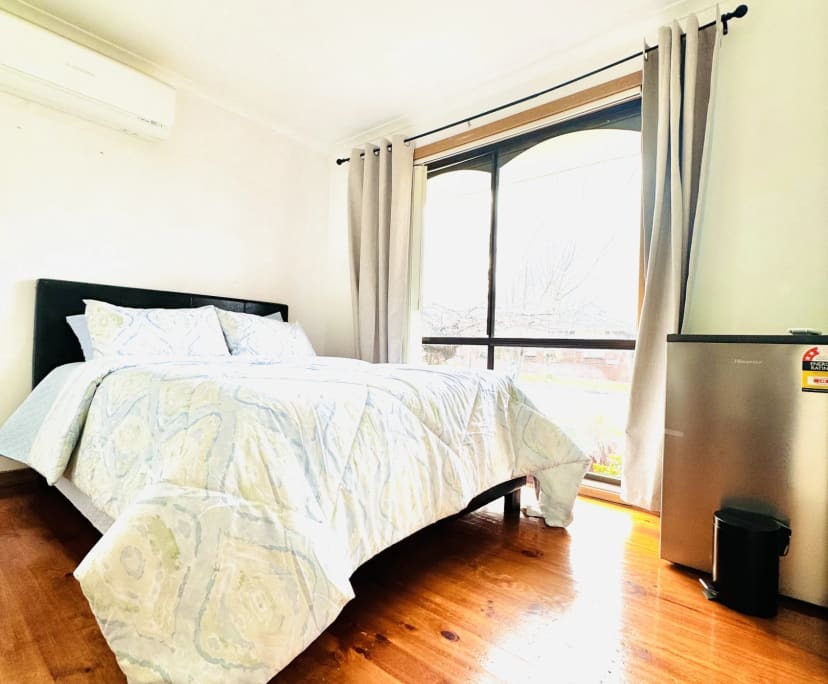 $250, Student-accommodation, 4 bathrooms, Mill Park VIC 3082