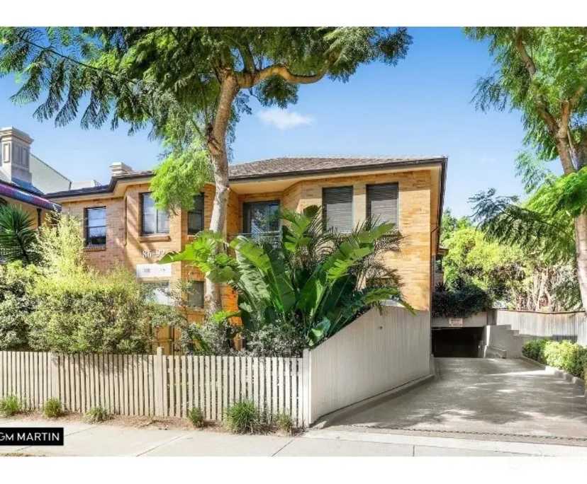 Unfurnished room in a flatshare