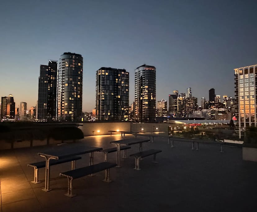 Furnished room with ensuite in a flatshare