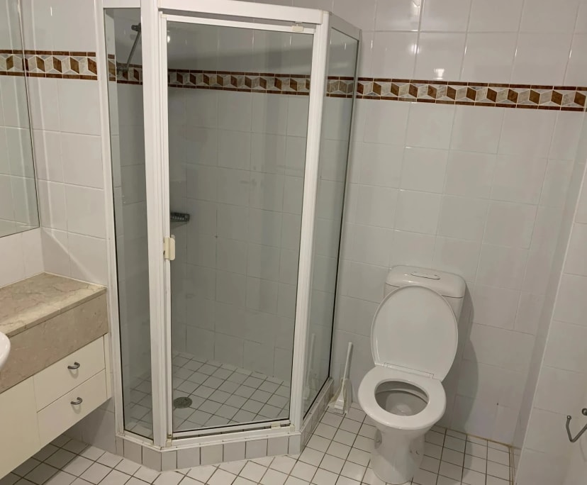 $350, Share-house, 2 bathrooms, Haymarket NSW 2000