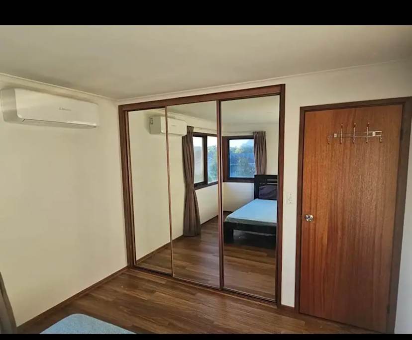 Room in a share house