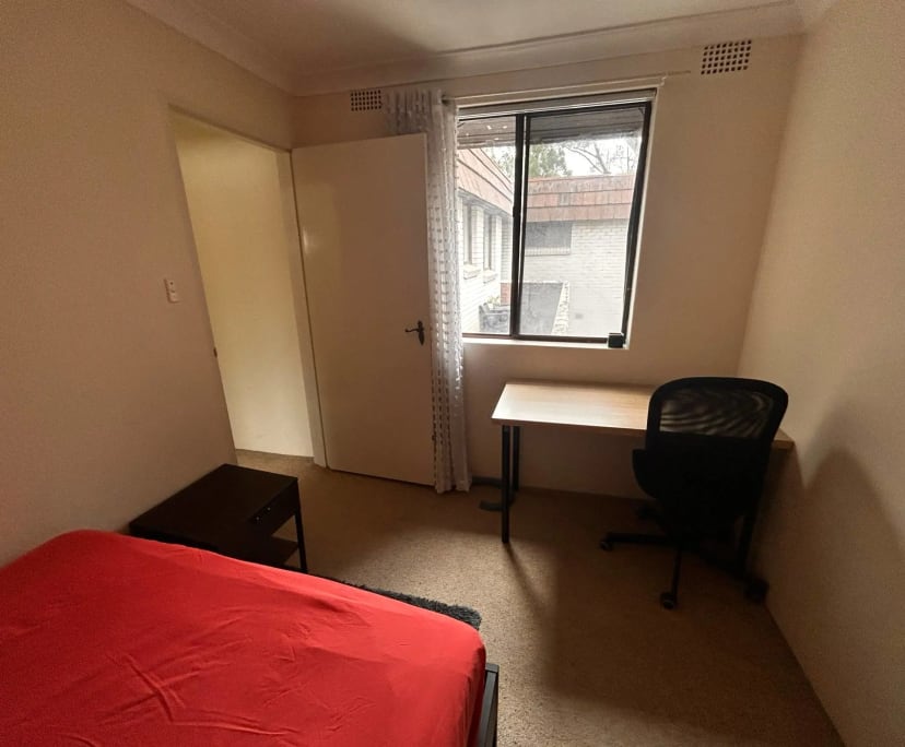 Furnished room in a flatshare