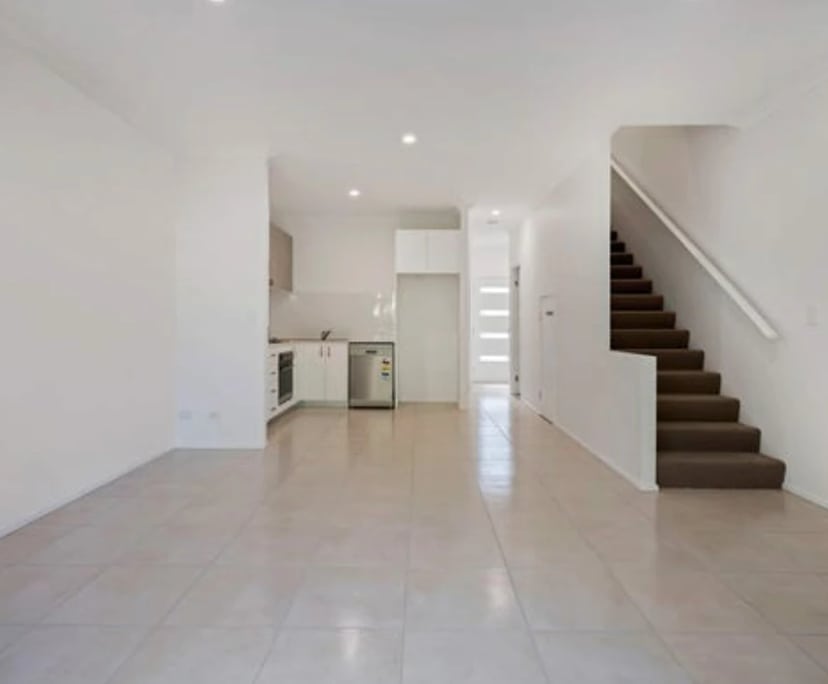 Whole property with 2 rooms for rent