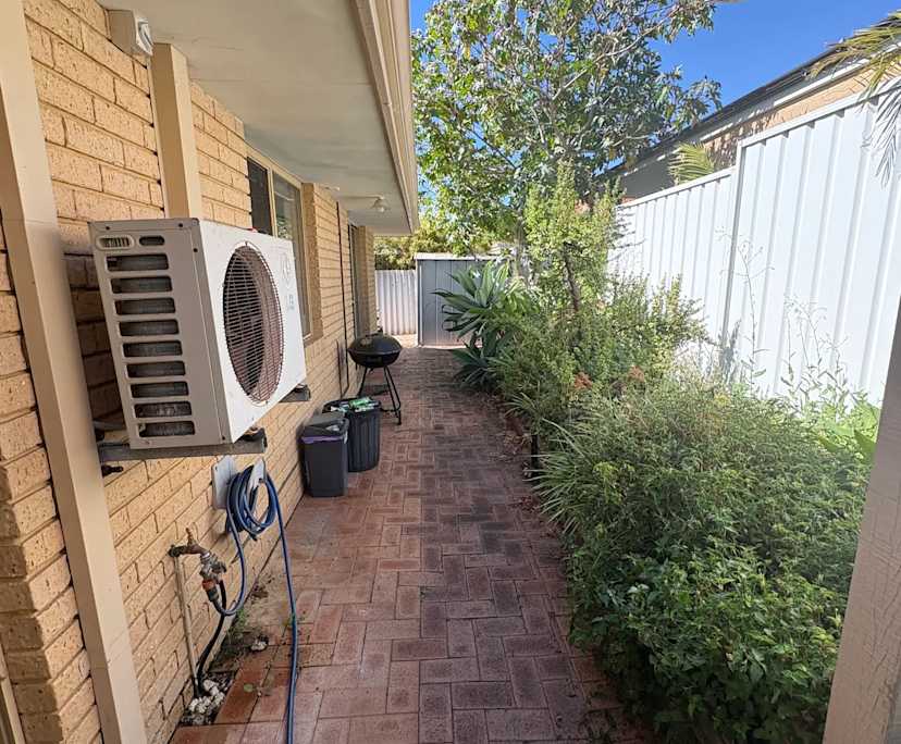 Room in a share house