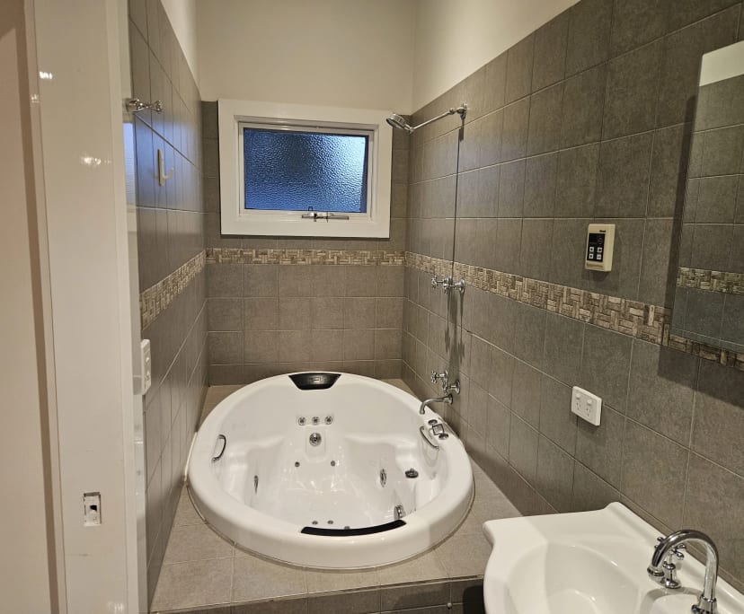 Unfurnished room with own bathroom