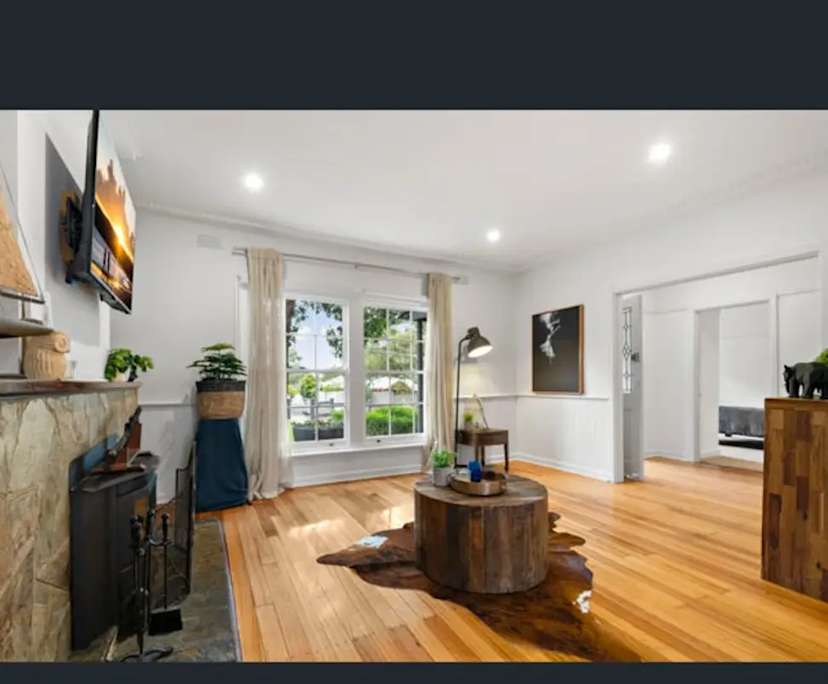 $350, Share-house, 3 bathrooms, Greensborough VIC 3088
