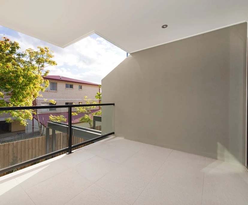 $350, Share-house, 3 bathrooms, Coorparoo QLD 4151