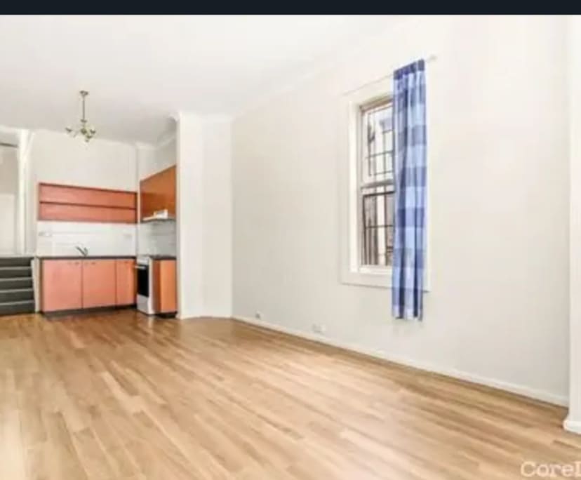 Room in a share house