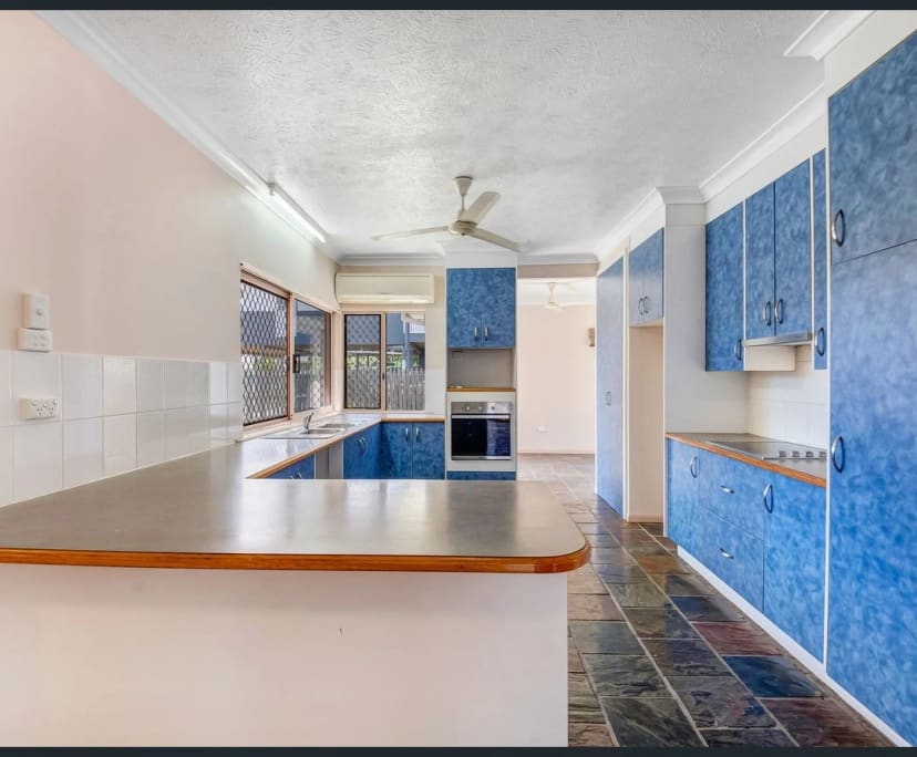 $230, Share-house, 6 bathrooms, Kirwan QLD 4817