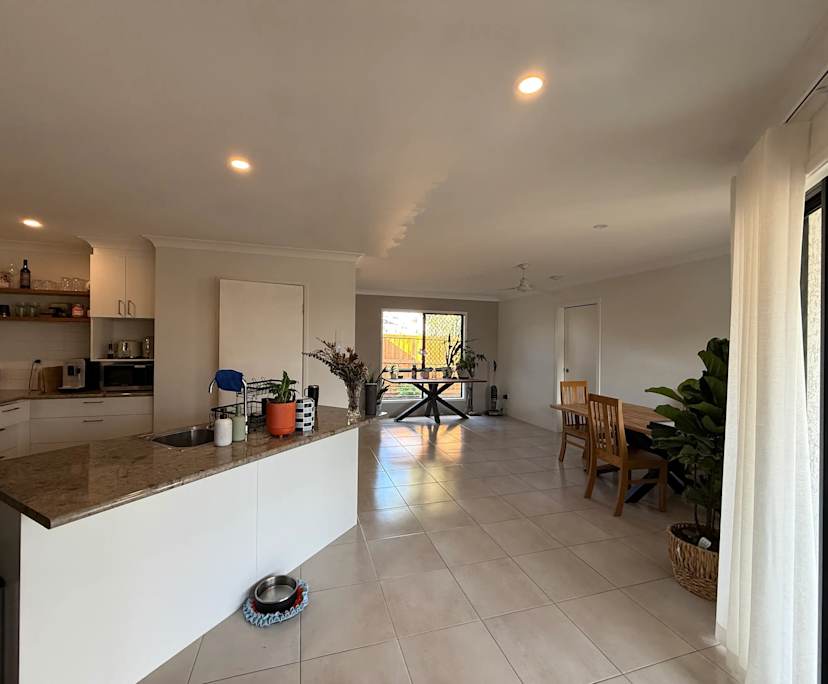$400, Share-house, 3 bathrooms, Idalia QLD 4811