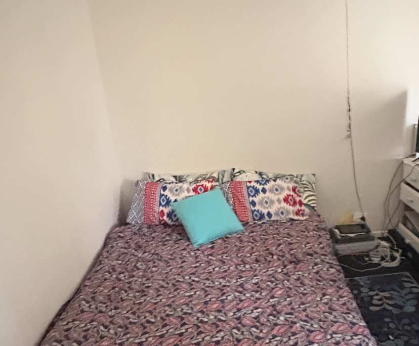 Furnished room with own bathroom