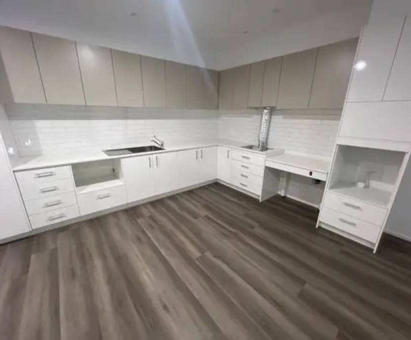 $295, Whole-property, 3 bathrooms, Charlemont VIC 3217