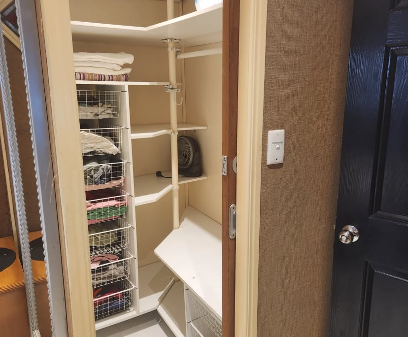 $250, Share-house, 3 bathrooms, Bethania QLD 4205