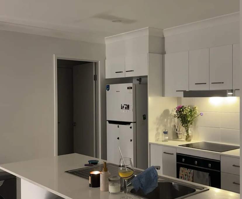 Unfurnished room with own bathroom