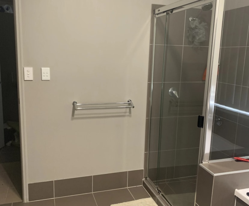 $300, Share-house, 4 bathrooms, Deebing Heights QLD 4306