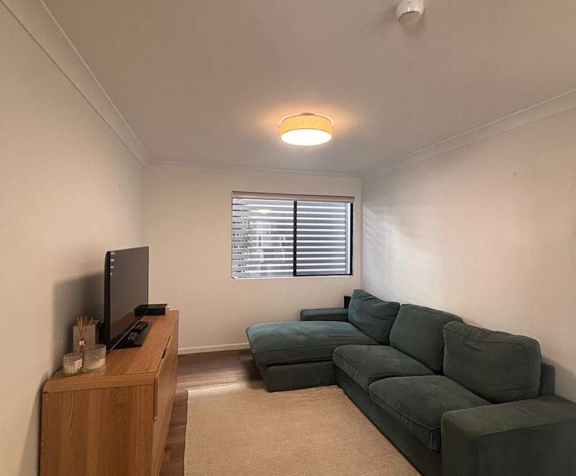 $300, Flatshare, 3 bathrooms, West End QLD 4101