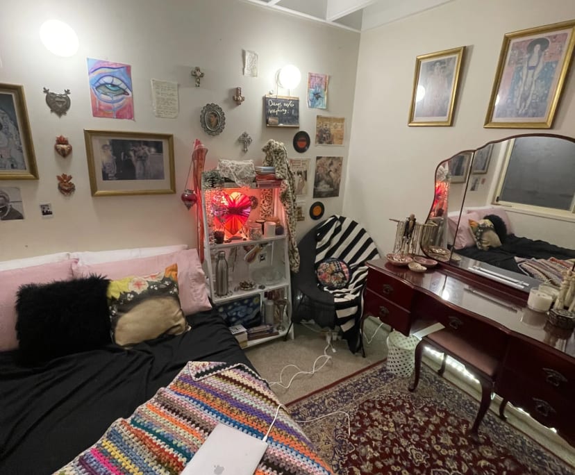 Unfurnished room with own bathroom
