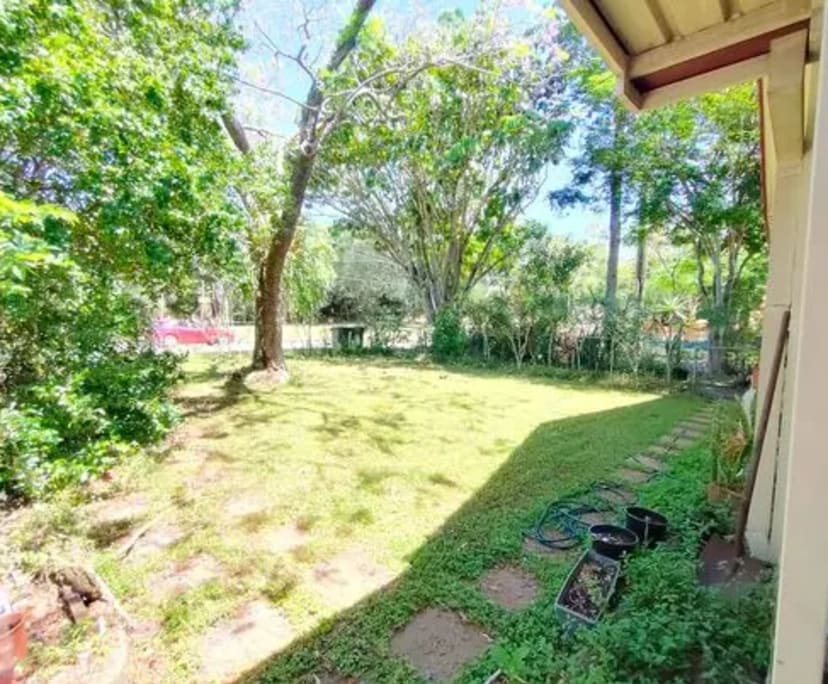 Room for Rent in Indooroopilly, Brisbane 190, Unf...