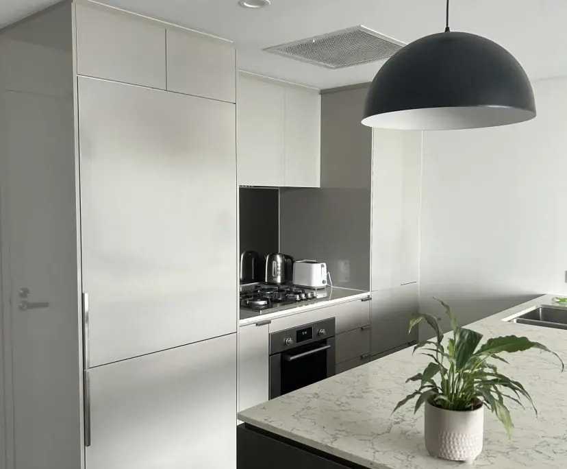 Unfurnished room in a flatshare