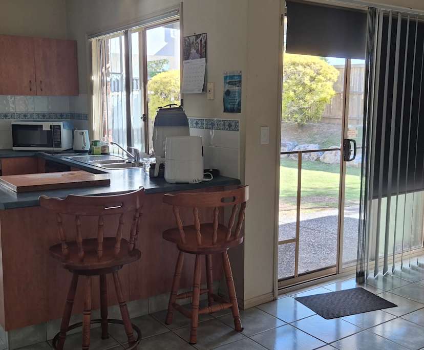 $350, Share-house, 4 bathrooms, Varsity Lakes QLD 4227