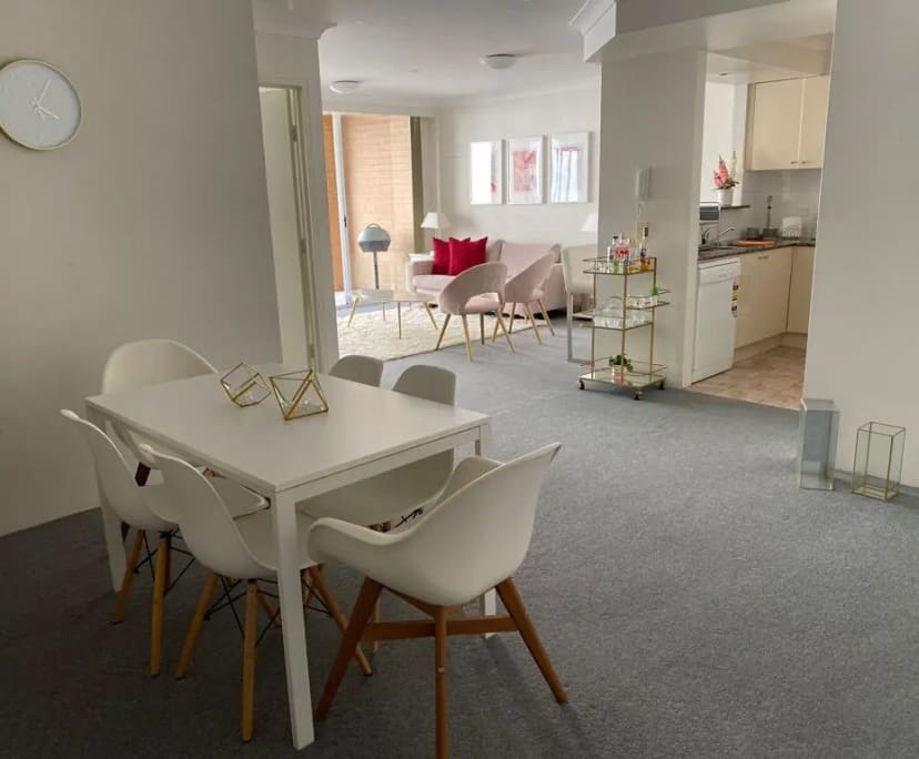 Furnished room with ensuite in a flatshare