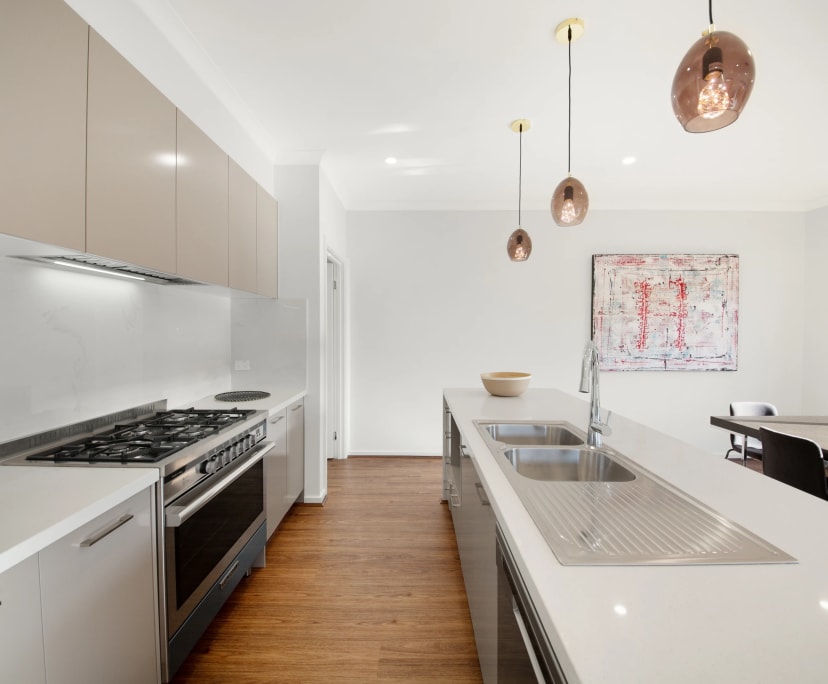 $185, Share-house, 3 bathrooms, Rockbank VIC 3335