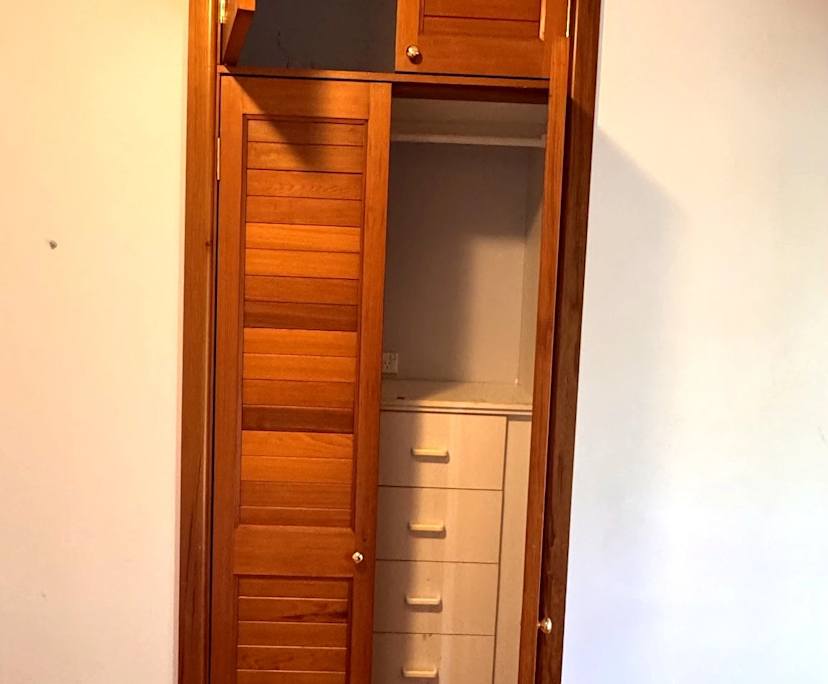 Room in a share house