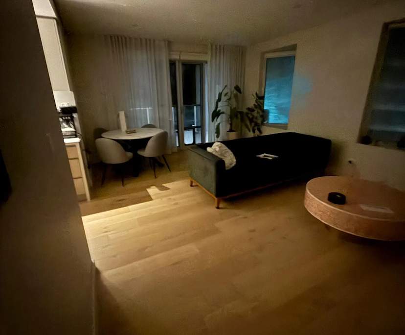 Furnished room with ensuite in a flatshare