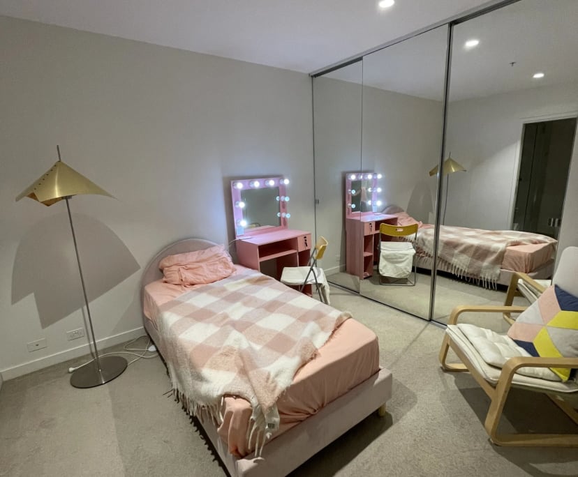 Furnished room with own bathroom