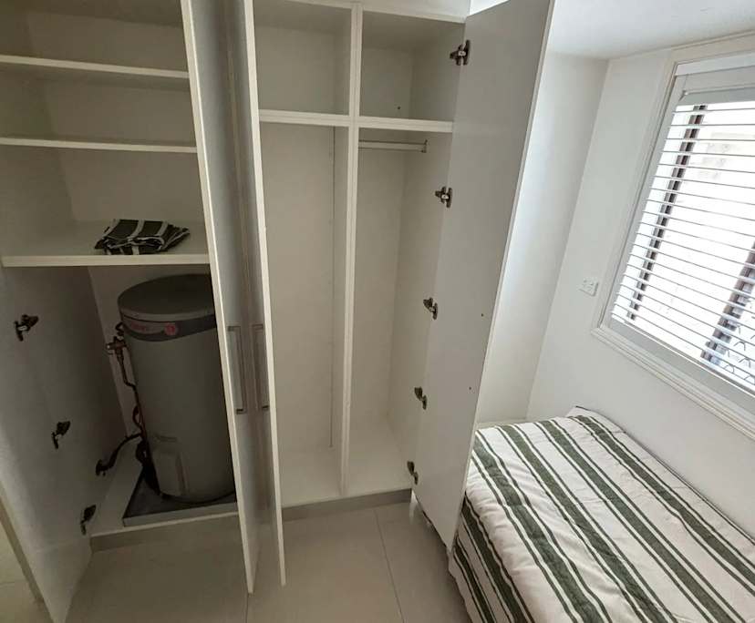 $260, Flatshare, 3 bathrooms, Mermaid Beach QLD 4218