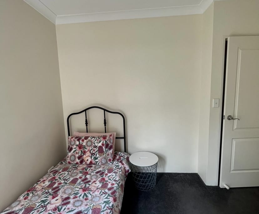 Room for Rent in Rockdale, Sydney 350, Furnished,...